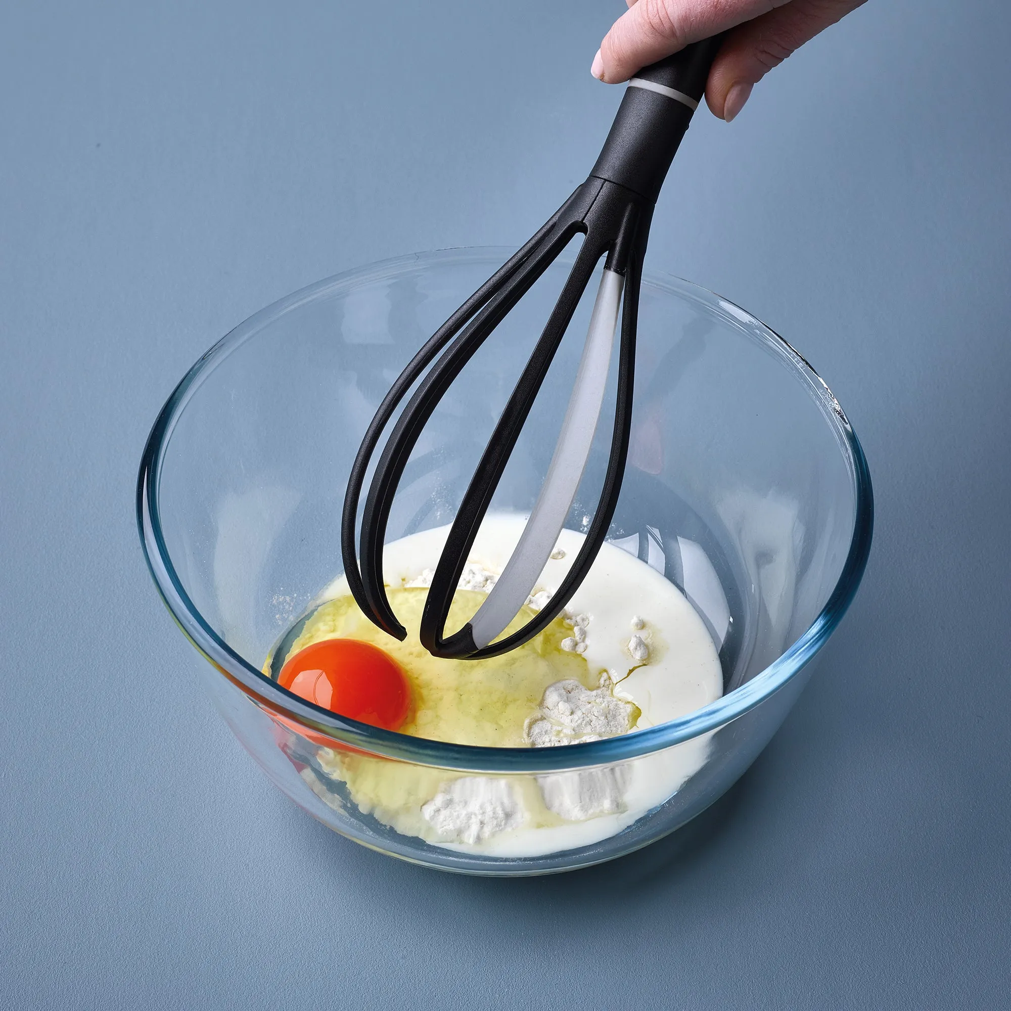 2-in-1 Kitchen Utensil - Whisk with Silicone Edge