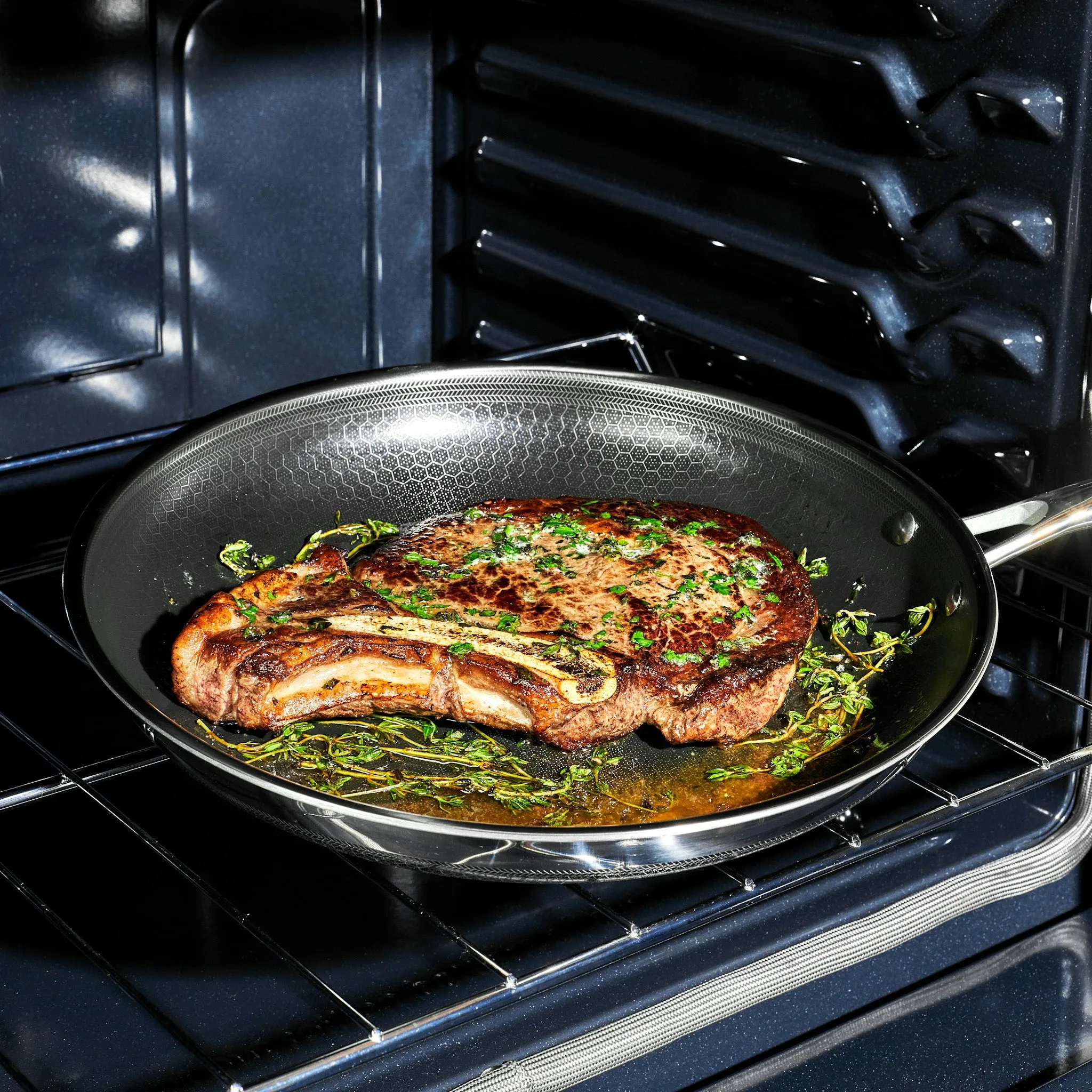 30 cm & 6.6 Litre Hybrid Pan & Lids Set