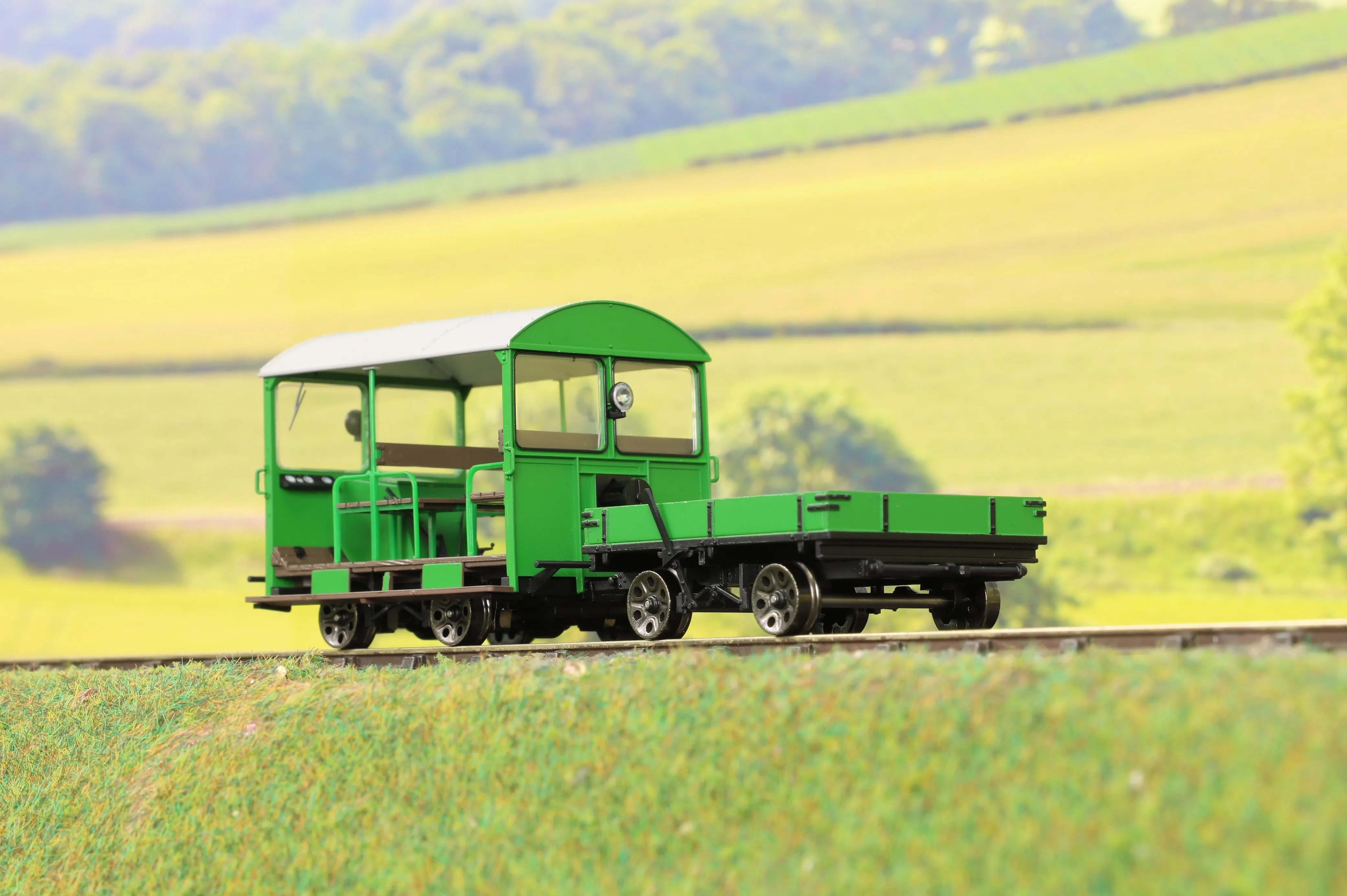 Ellis Clark Trains E1017US Finescale O Gauge Wickham Trolley & Trailer, BR (SR) Green 'Unnumbered', DCC Sound