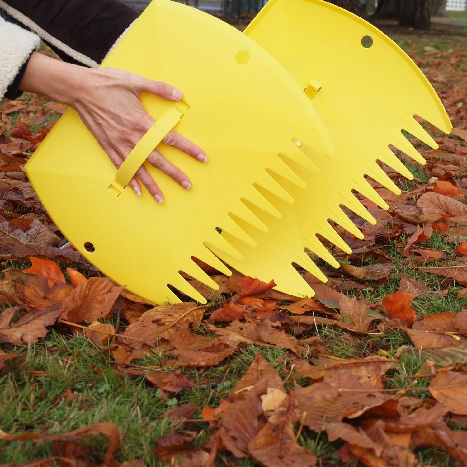 Leaf Scoop /Leaf Hand Rake 2 Pairs